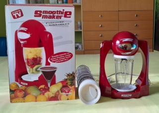 SMOOTHIE MAKER